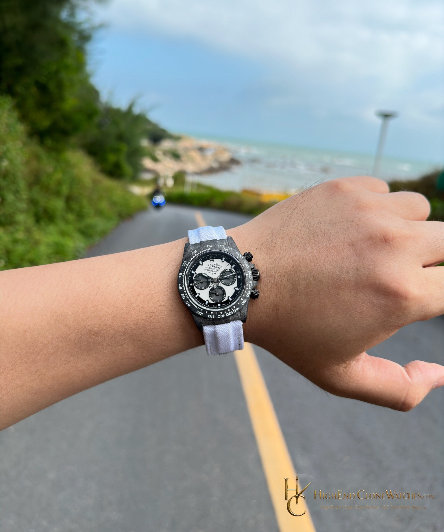 Rolex DiW Daytona crown and case detail super clone watch