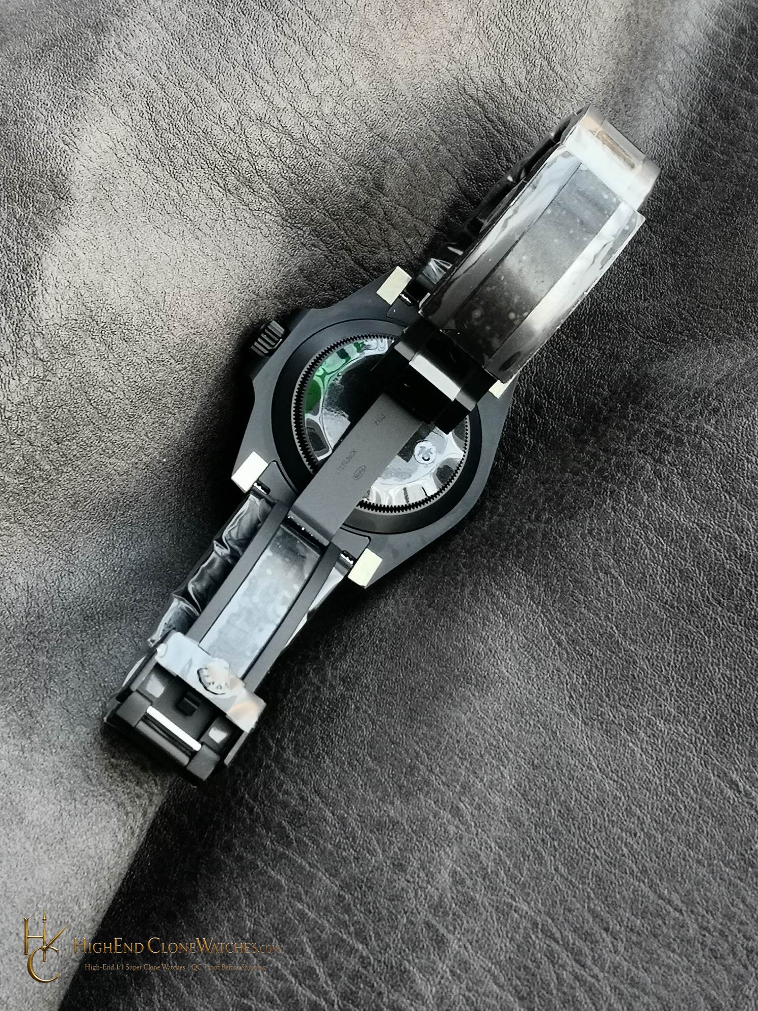 Rolex DiW Submariner buckle or clasp detail super clone watch