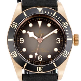 Tudor Black Bay Bronze M79250BA-0001 dial and bezel detail super clone watch