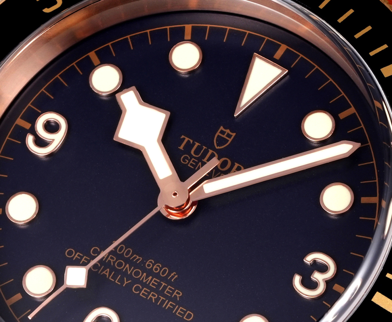Tudor Black Bay Bronze M79250BB-0001 bracelet and clasp detail super clone watch