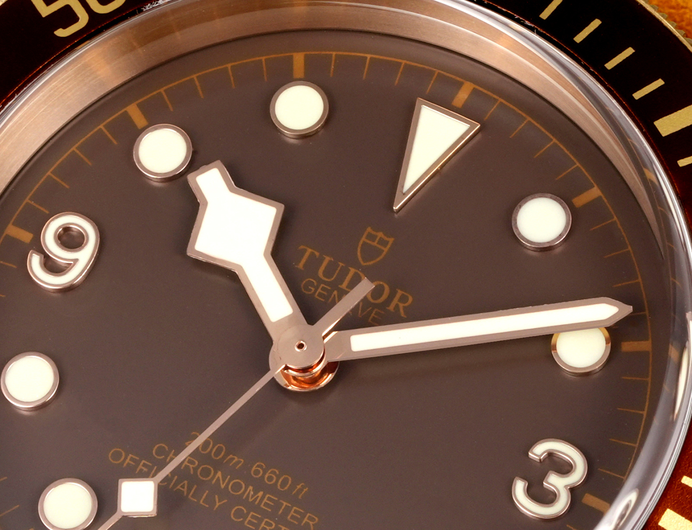 Tudor Black Bay Bronze M79250BM-0005 bracelet and clasp detail super clone watch