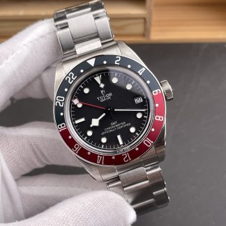 Tudor Black Bay GMT M79830RB-0001 dial and bezel detail super clone watch