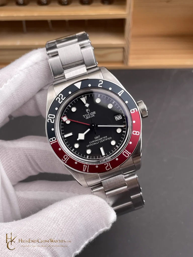 Tudor Black Bay GMT M79830RB-0001 dial and bezel detail super clone watch