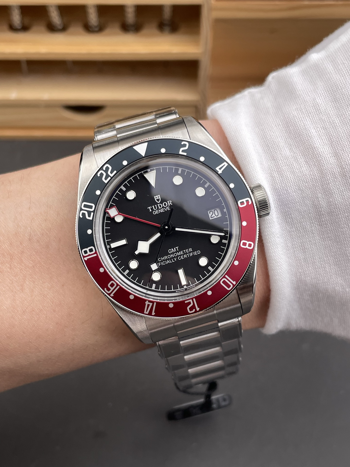 Tudor Black Bay GMT M79830RB-0001 additional detail super clone watch