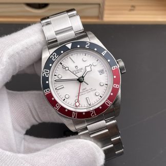 Tudor Black Bay GMT M79830RB-0010 dial and bezel detail super clone watch