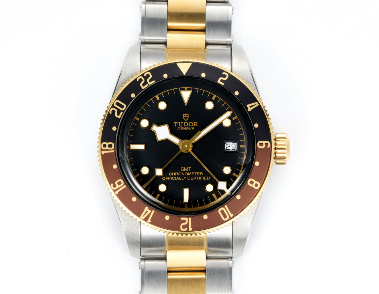 Tudor Black Bay GMT S&G M79833MN-0001 bracelet and clasp detail super clone watch