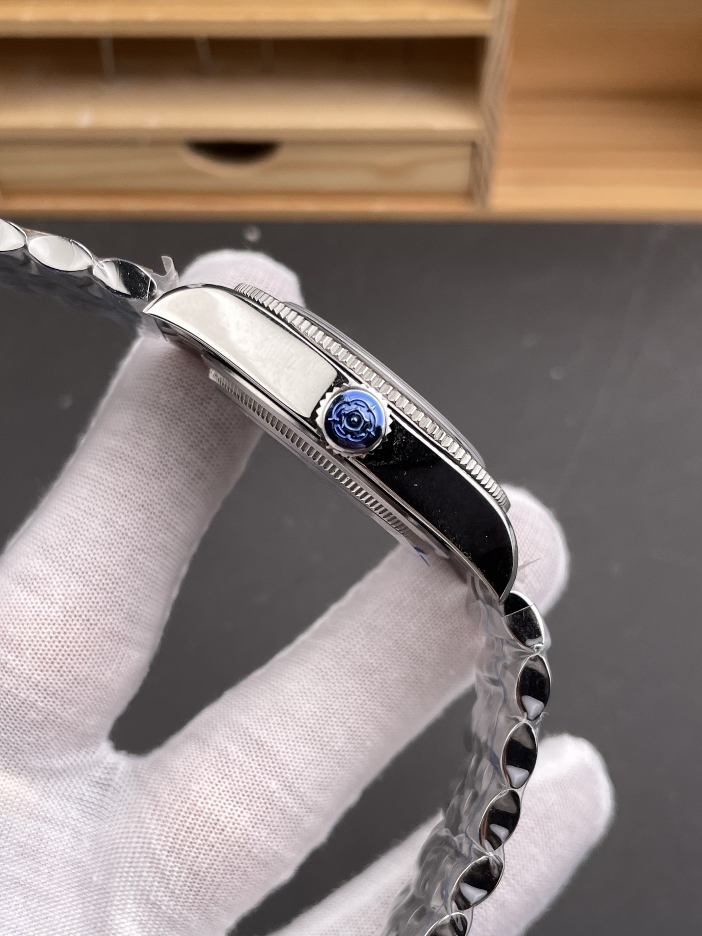 Tudor Black Bay M7941A1A0NU-0003 bracelet and clasp detail super clone watch