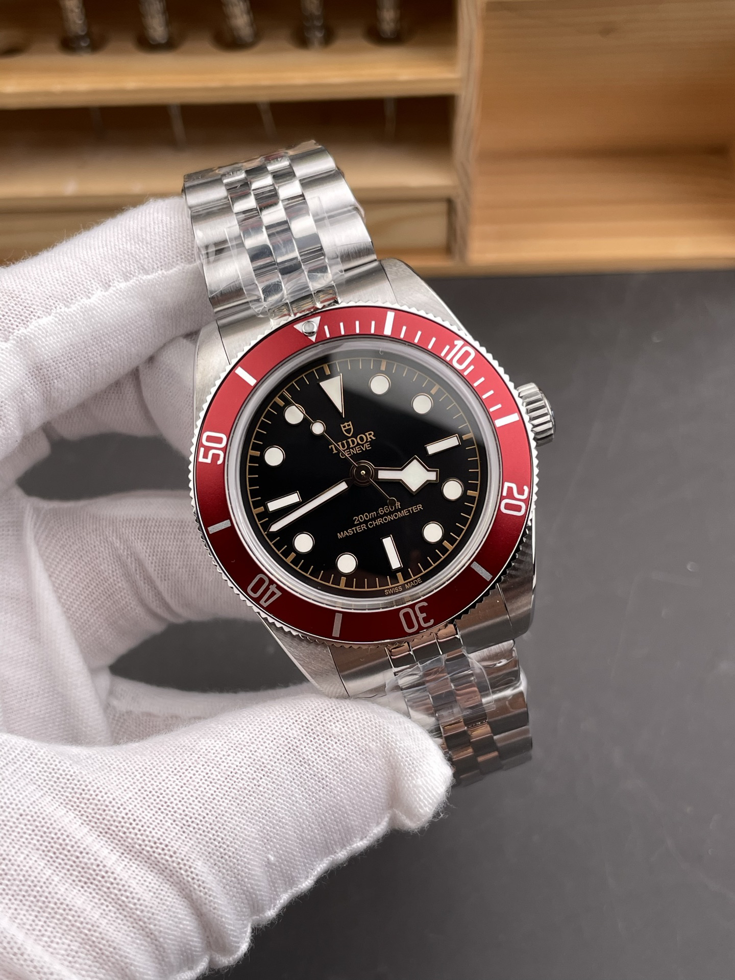 Tudor Black Bay M7941A1A0RU-0003 dial and bezel detail super clone watch