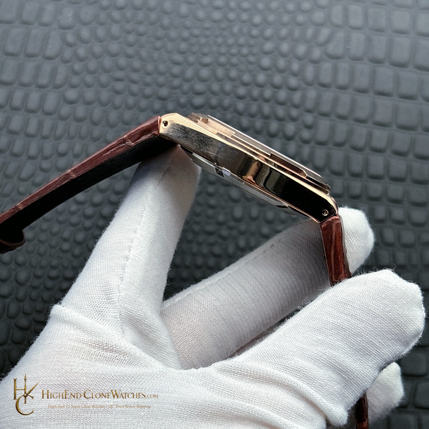 Vacheron Constantin Overseas Chronograph 5500V/000R-B074 caseback view super clone watch