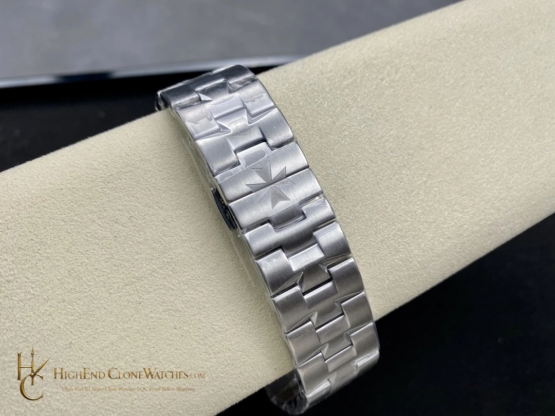 Vacheron Constantin Overseas Dual Time 7920V/210A-B334 caseback view super clone watch