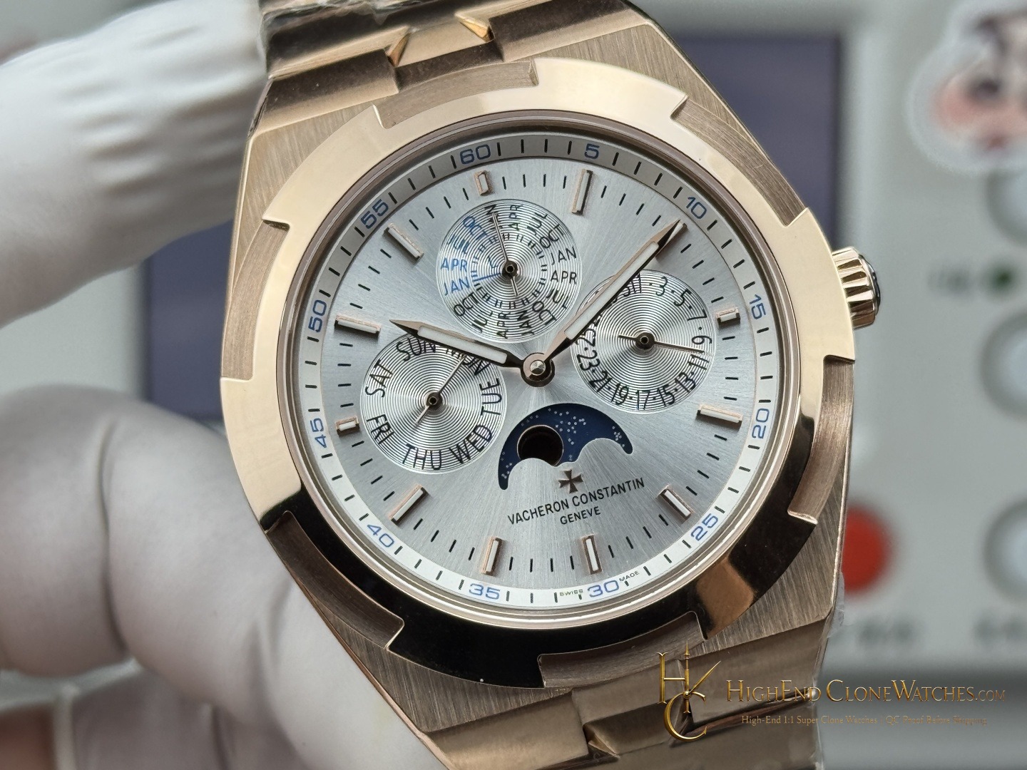 Vacheron Constantin Overseas Perpetual Calendar 4300V/220R-B064 bezel detail super clone watch