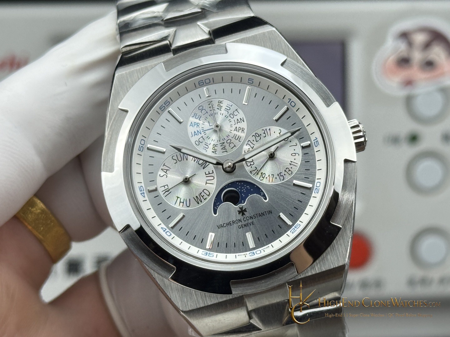 Vacheron Constantin Overseas Perpetual Calendar 4300V/120G-B946 bezel detail super clone watch