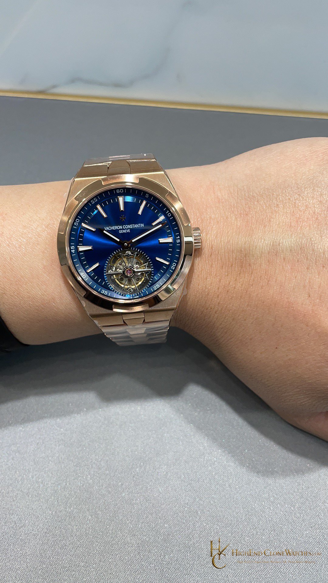 Vacheron Constantin Overseas Tourbillon 6000V/210R-B733 crown and case detail super clone watch