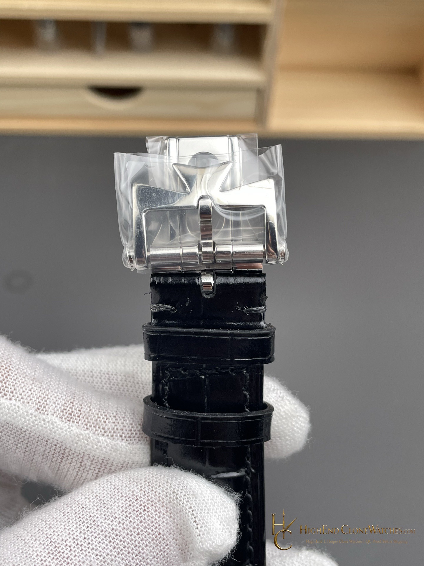 Vacheron Constantin Traditionnelle 4010T/000G-B740 bracelet or strap fit super clone watch