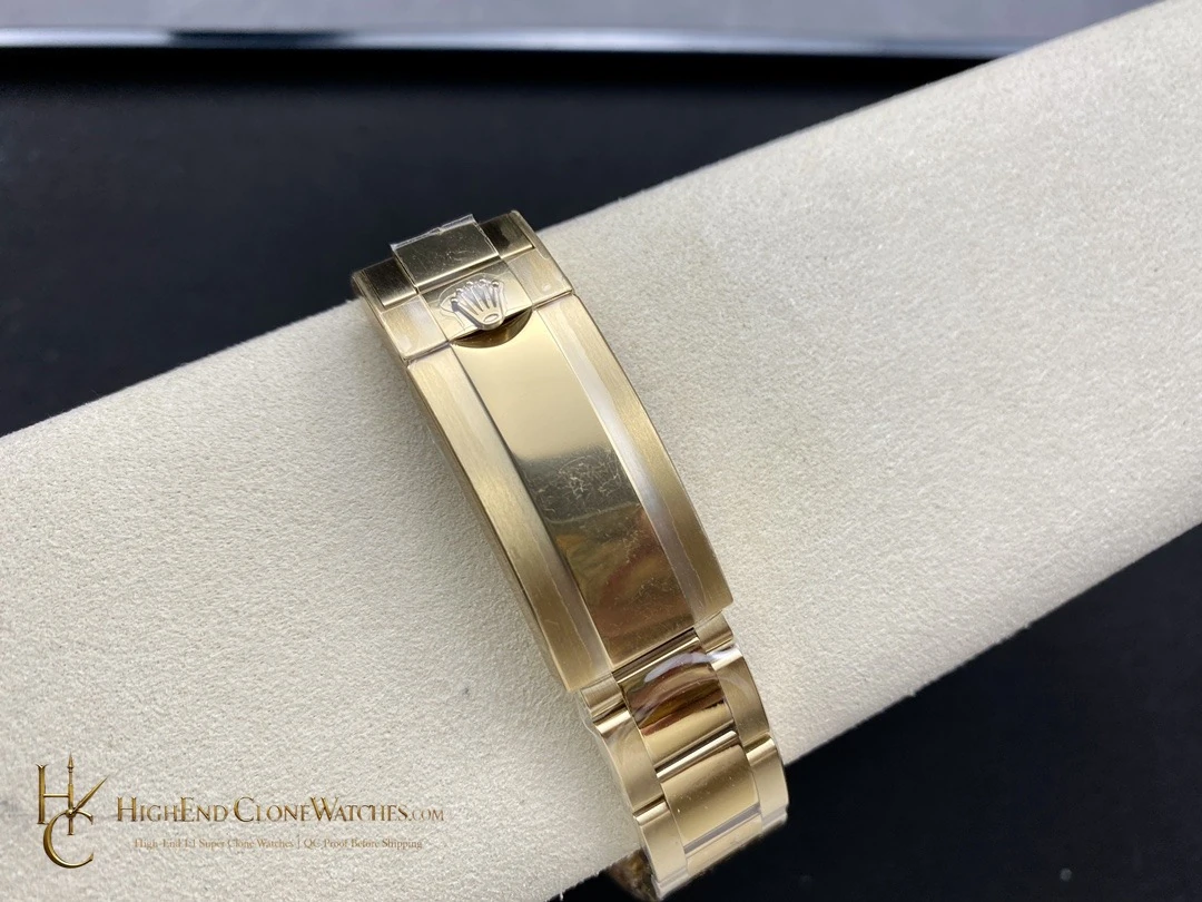 Rolex Submariner 126618LB caseback view super clone watch