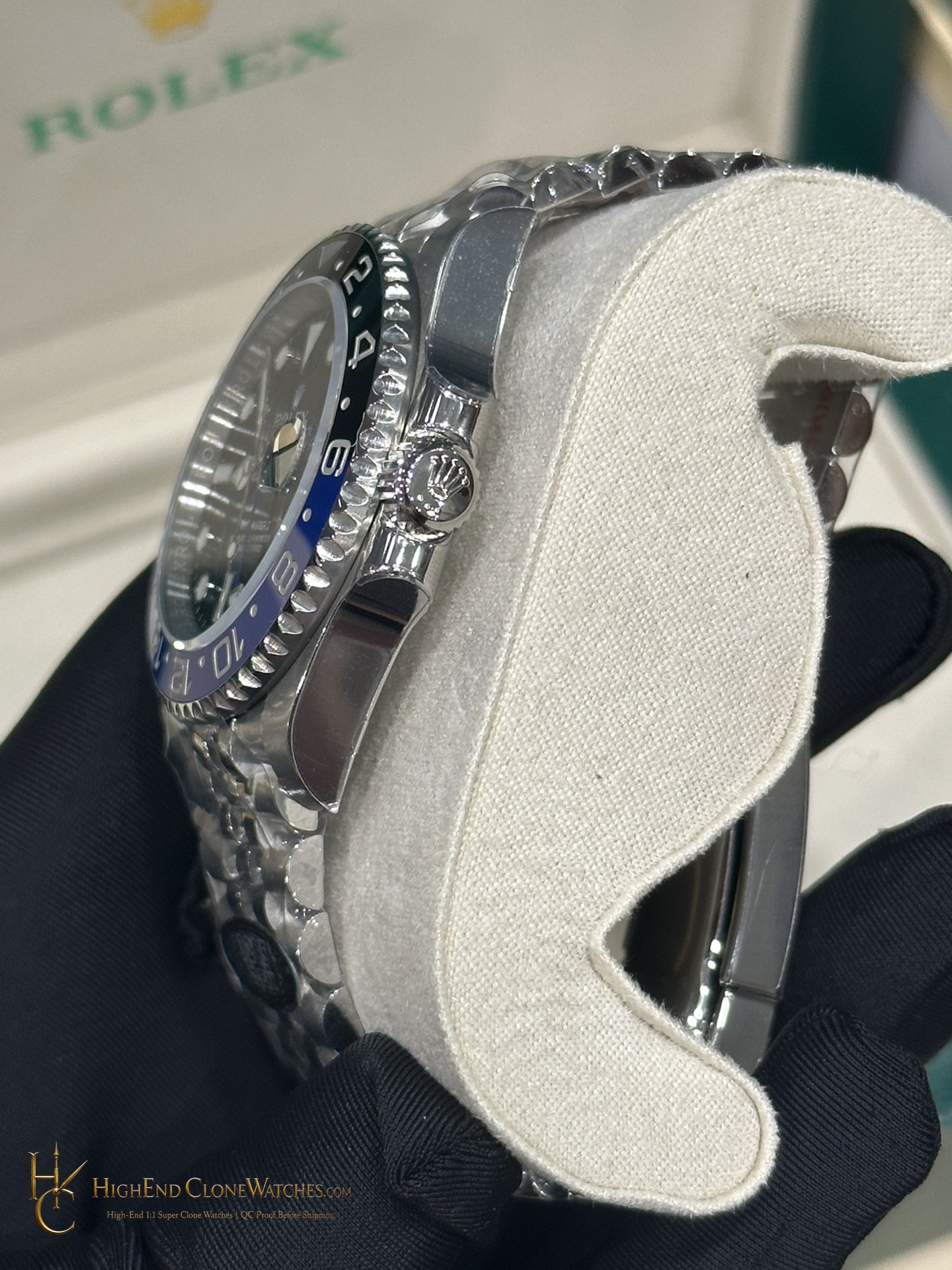 Rolex GMT-Master II 126710BLNR bezel detail super clone watch