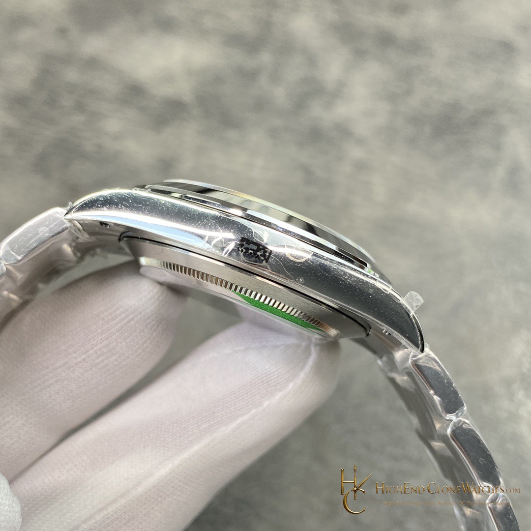 Rolex Datejust M126300-0011 crown and case detail super clone watch