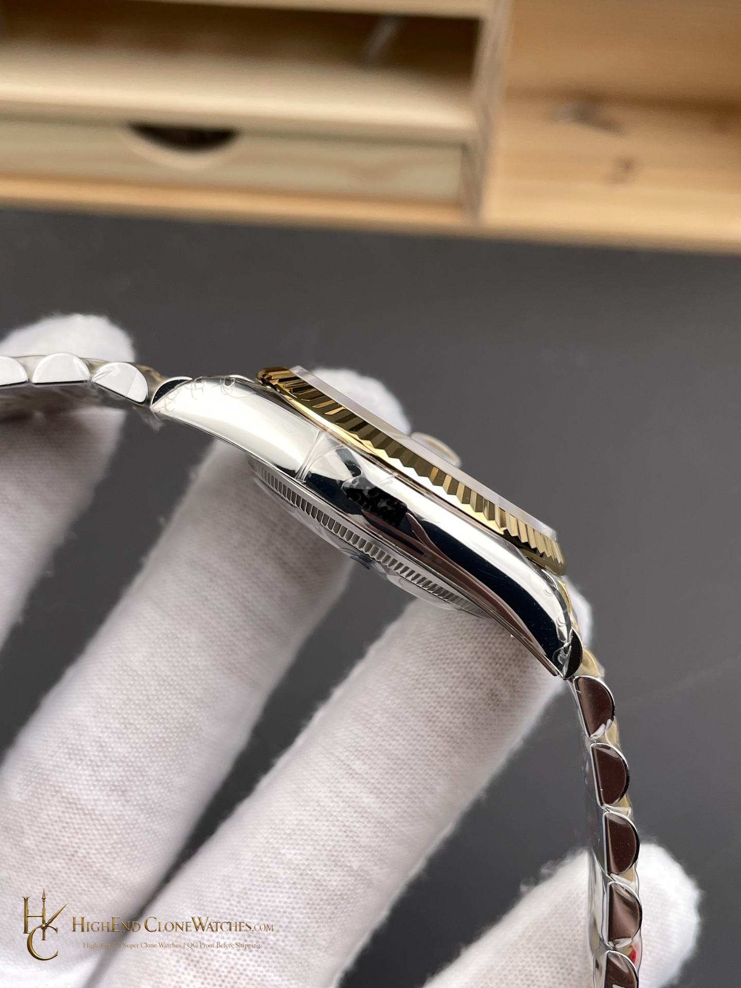Rolex Datejust 36 M126233 0035 crown and case detail super clone watch