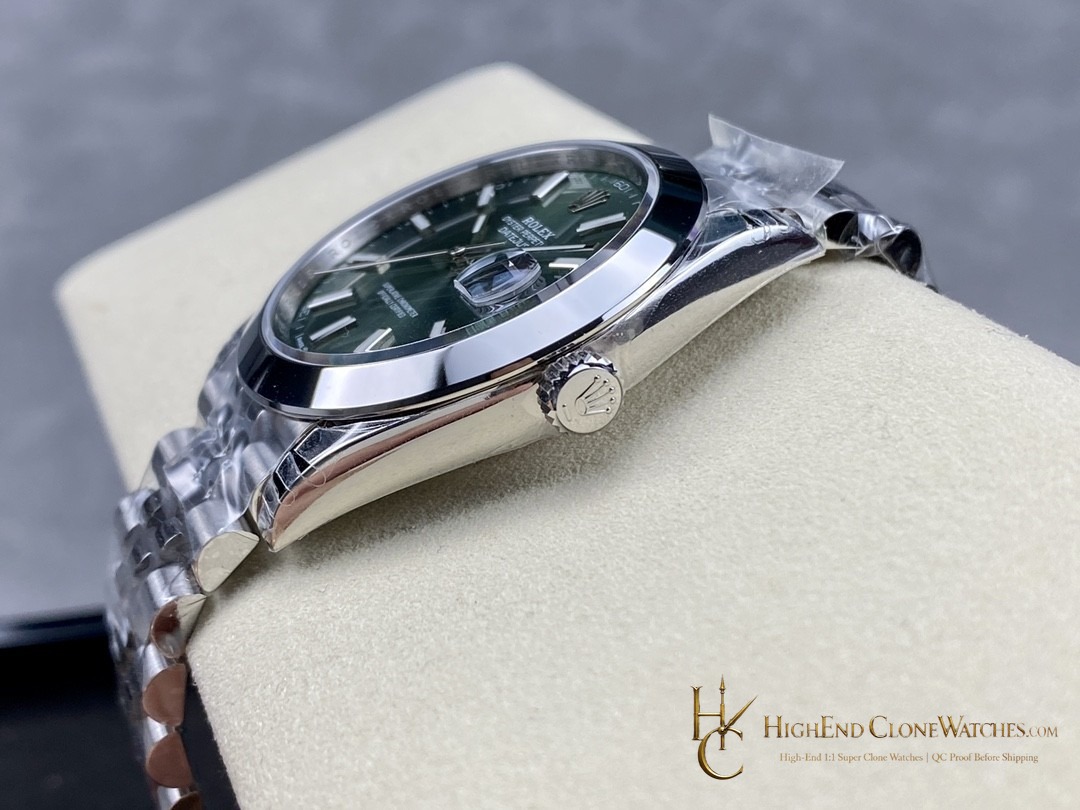 Rolex Datejust 126300-0020 crown and case detail super clone watch
