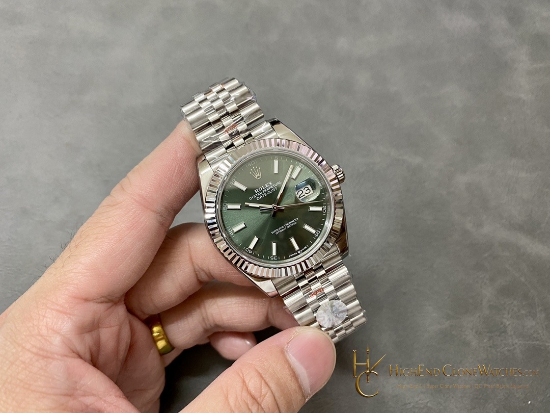 Rolex Datejust 126334-0028 bezel detail super clone watch