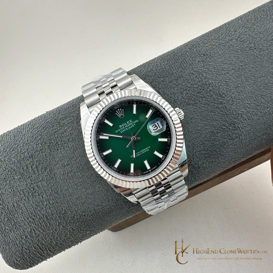 Rolex Datejust m126334-0034 bezel detail super clone watch