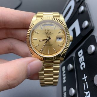 Rolex Day-Date 40 Ref. 228238 front view super clone watch