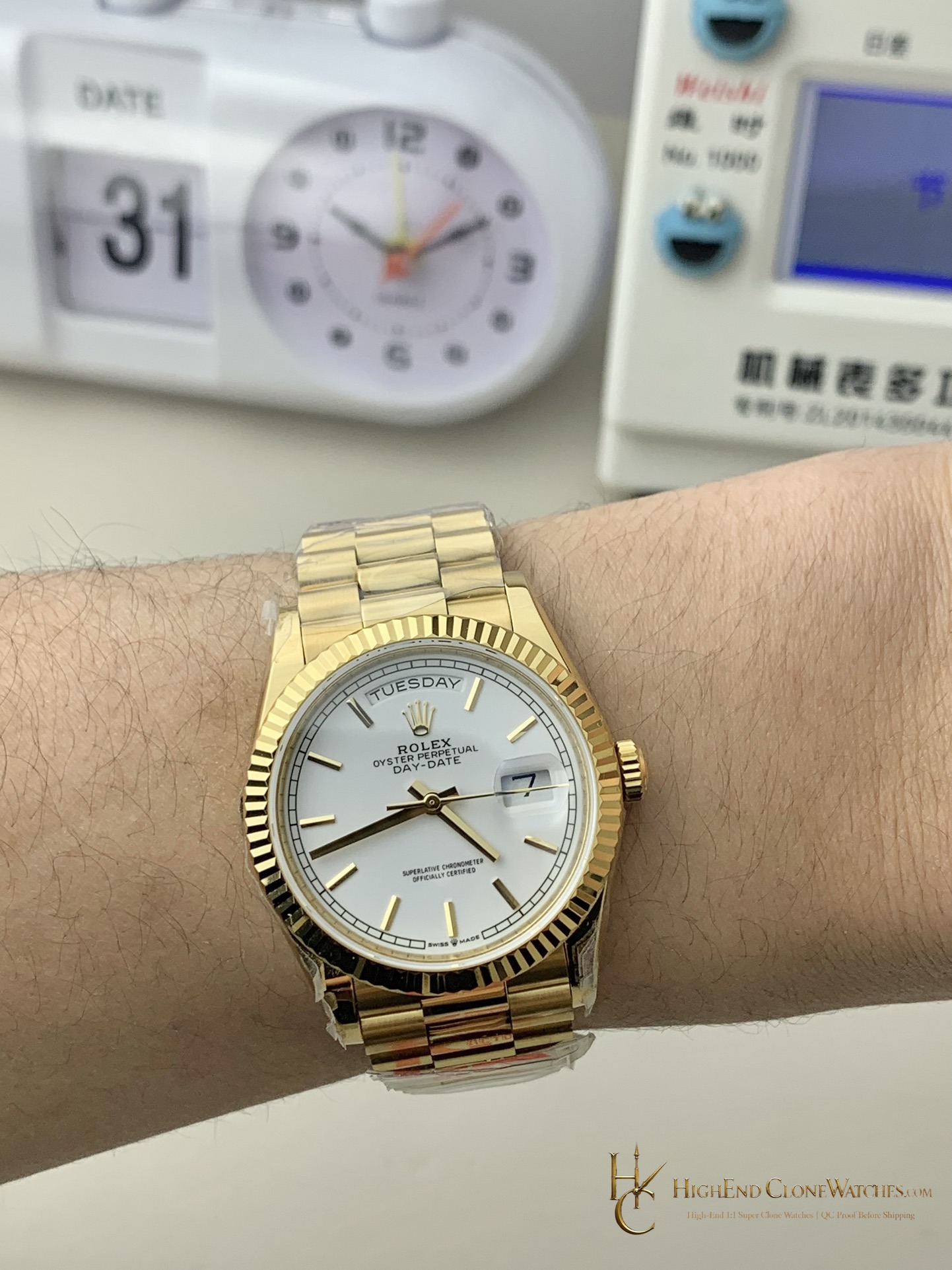 Rolex Day-Date 36 m128238-0081 crown and case detail super clone watch