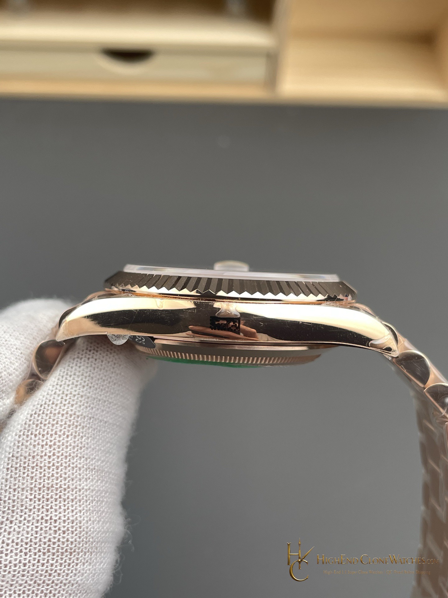 Rolex Day-Date 228235-0055 bezel detail super clone watch