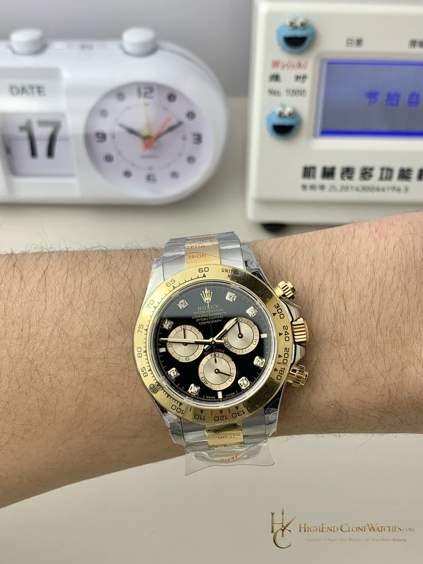 Rolex Daytona M126503-0002 crown and case detail super clone watch