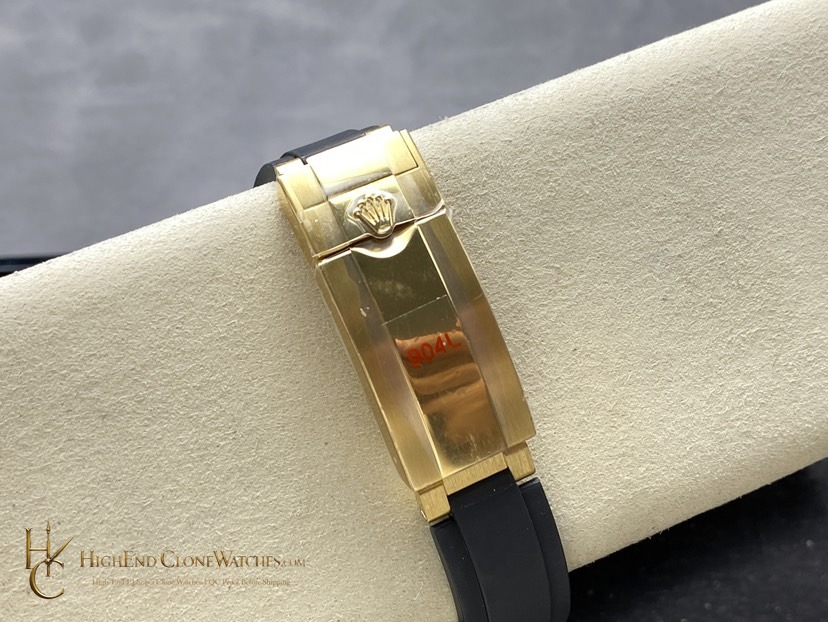 Rolex Daytona 126518LN-0002 buckle or clasp detail super clone watch
