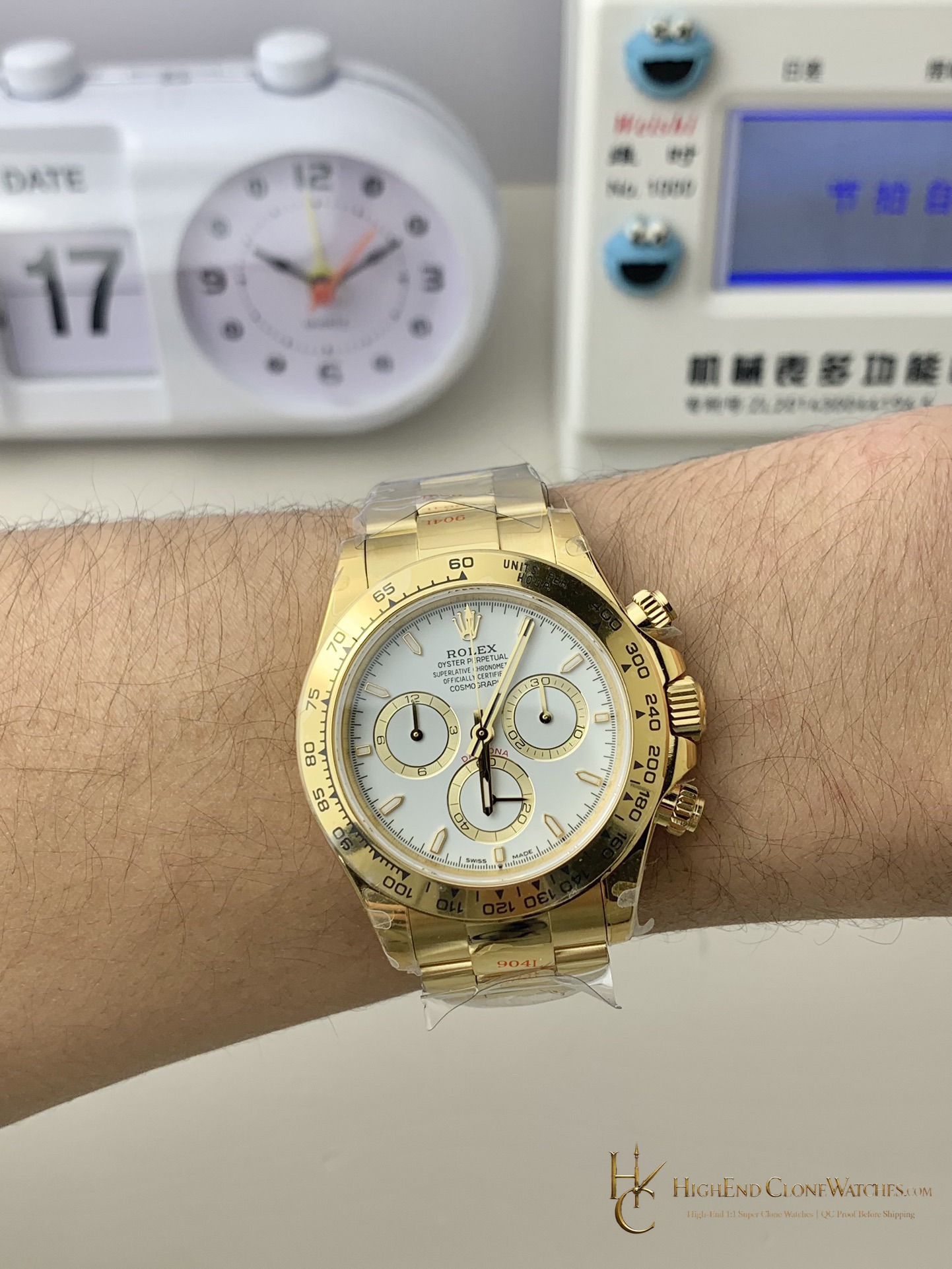 Rolex Daytona 126508 crown and case detail super clone watch