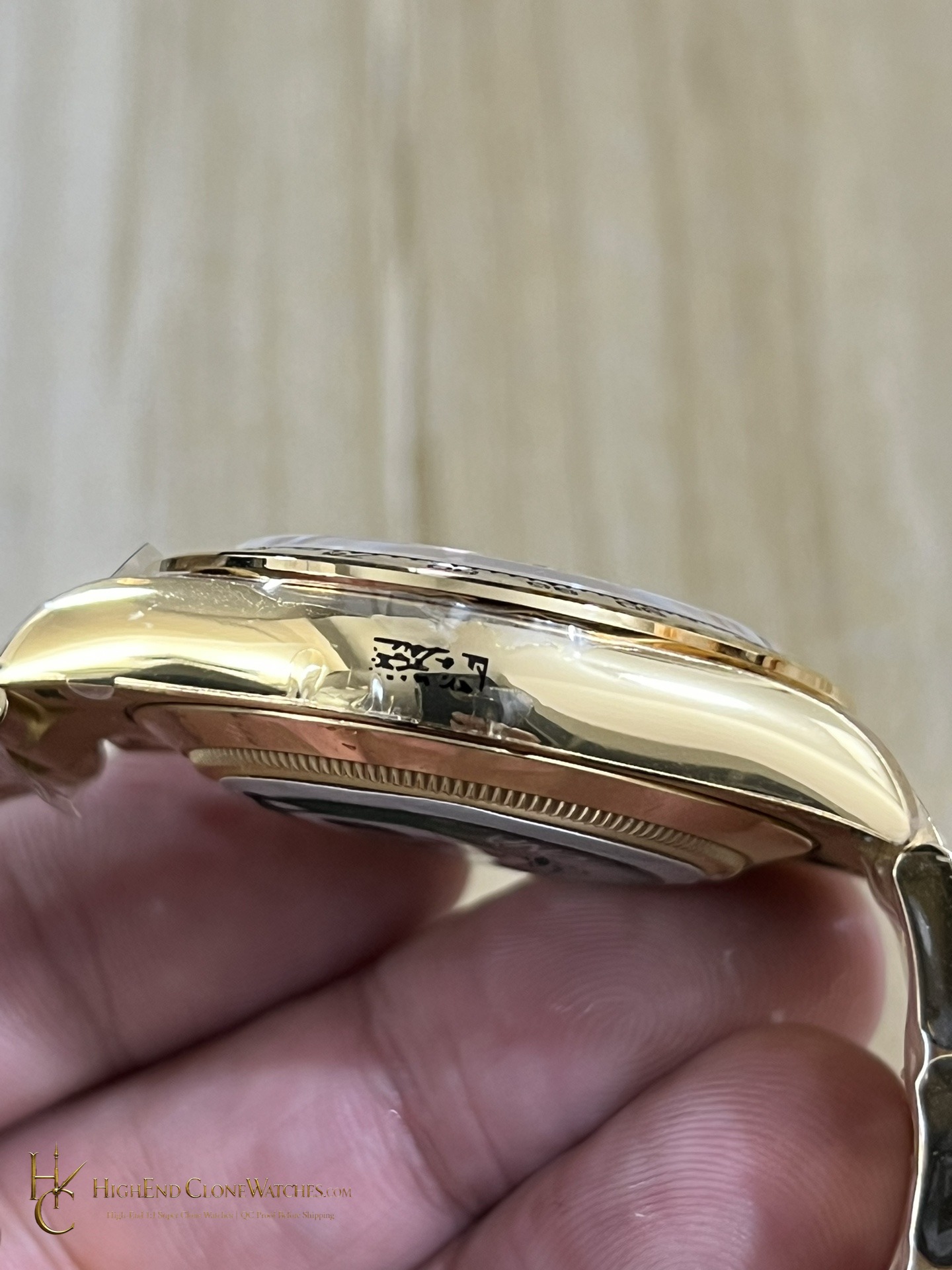 Rolex Daytona 116508-0001 crown and case detail super clone watch