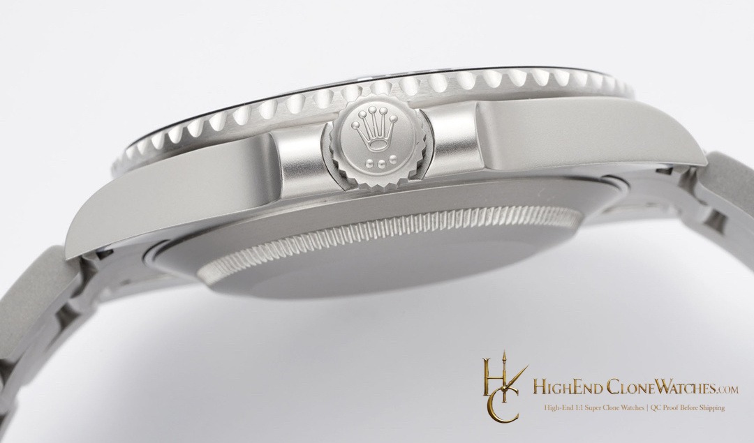 Rolex Submariner crown and case detail super clone watch