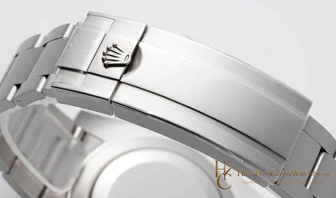 Rolex Submariner buckle or clasp detail super clone watch
