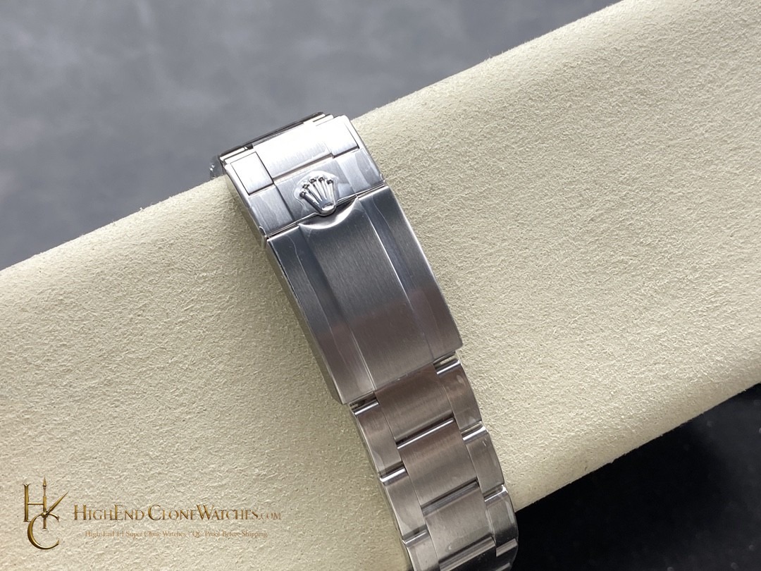 Rolex Oyster Perpetual 224270 caseback view super clone watch