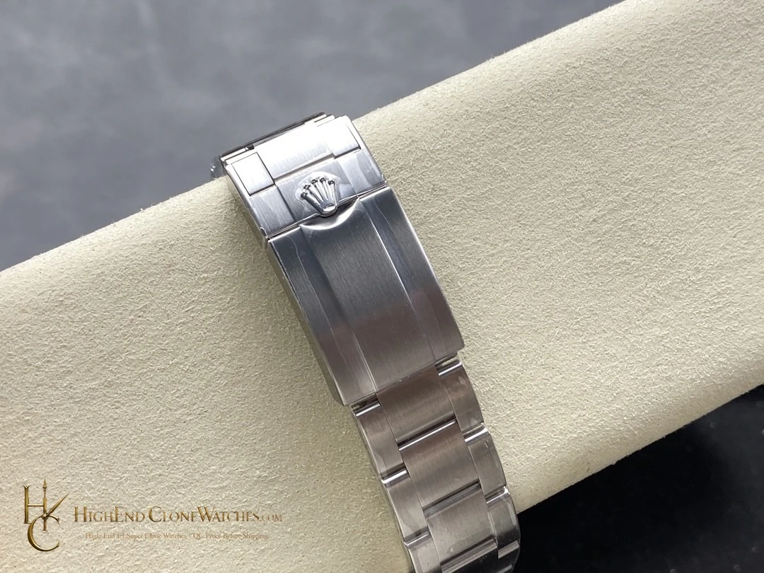 Rolex Oyster Perpetual 224270 caseback view super clone watch