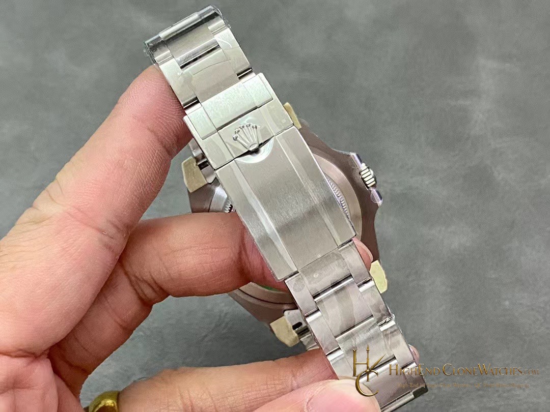 Rolex Oyster Perpetual Explorer II 226570 buckle or clasp detail super clone watch