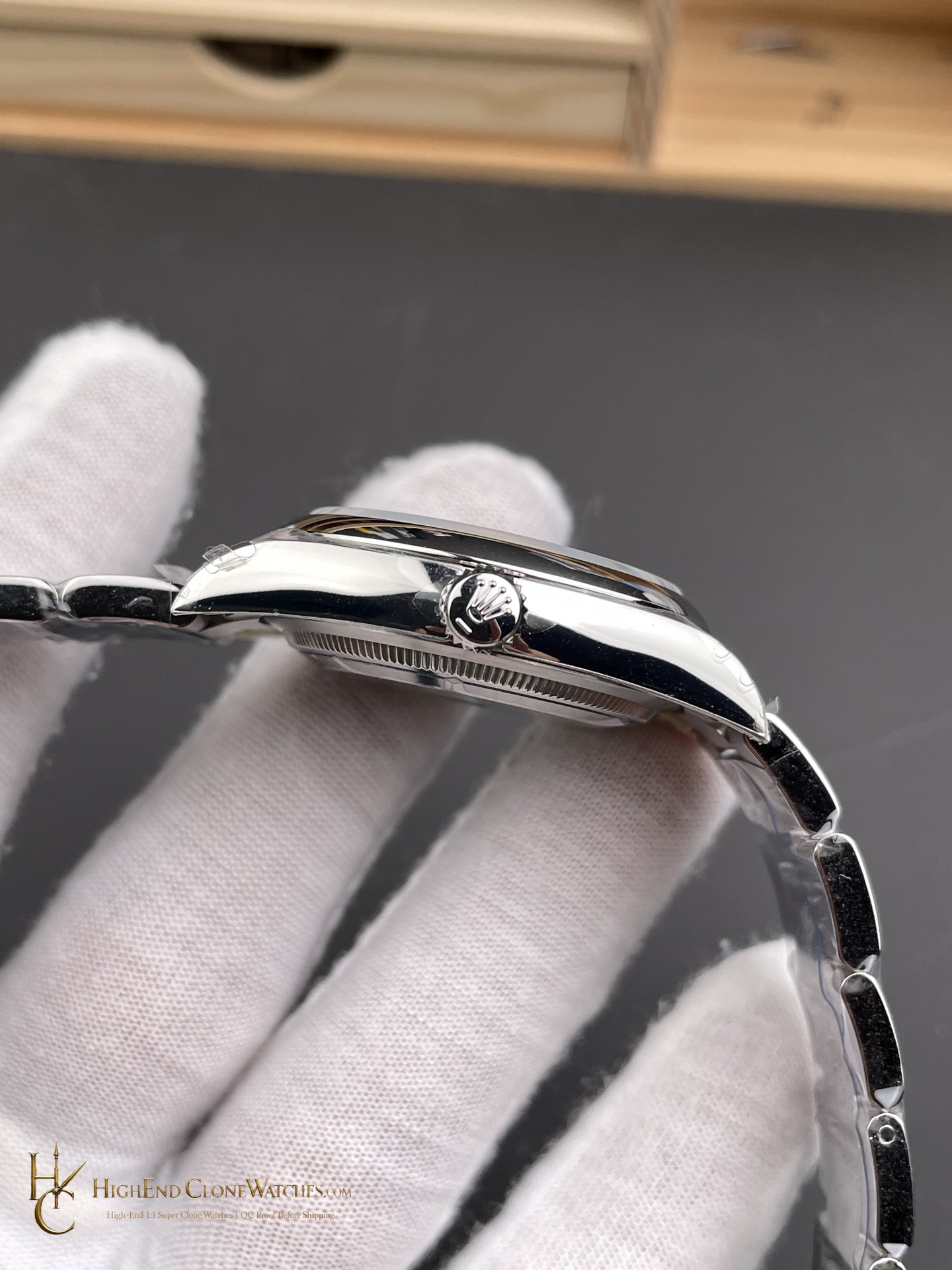 Rolex Oyster Perpetual m126000-0011 crown and case detail super clone watch