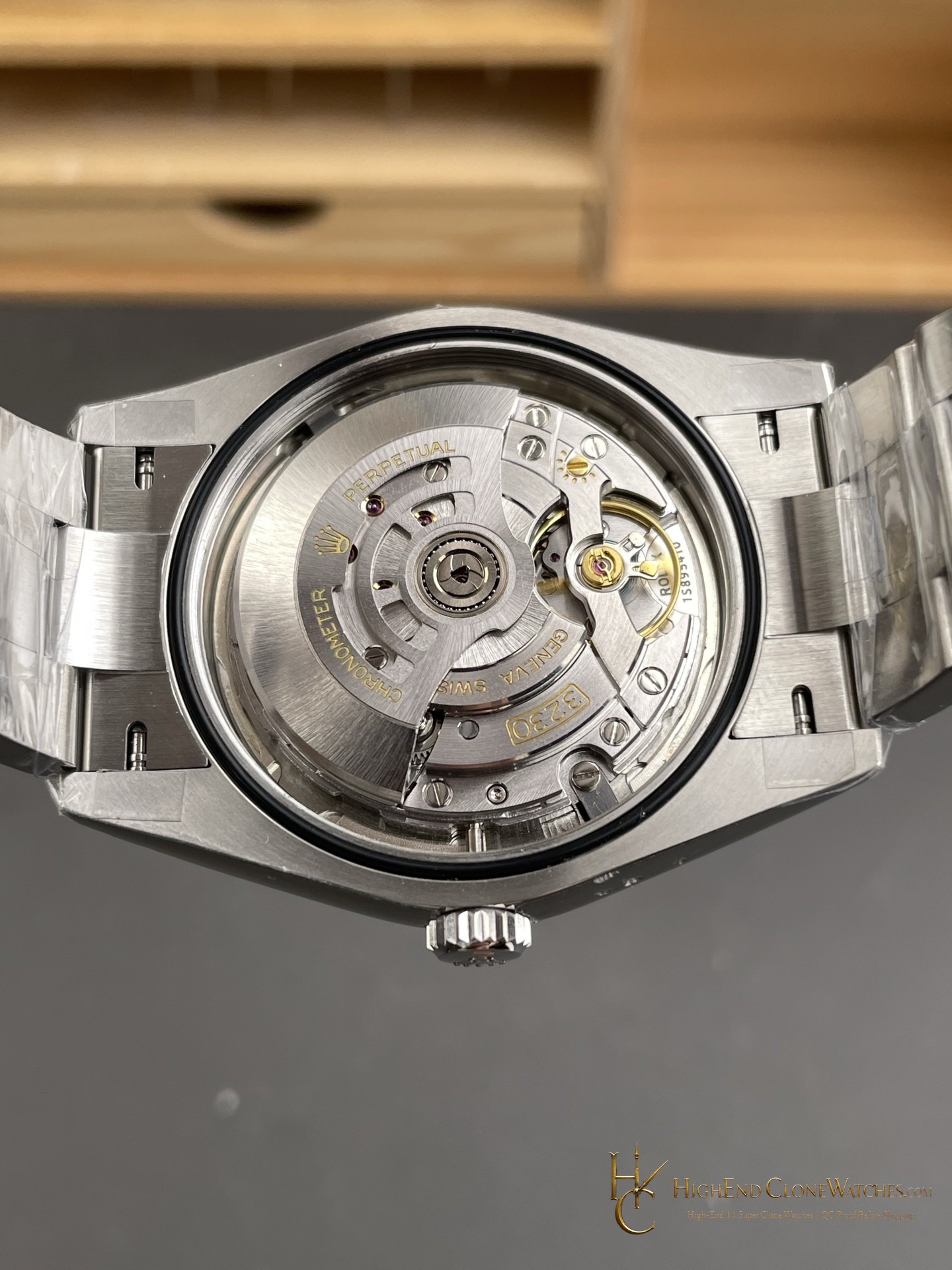 Rolex Oyster Perpetual 126000-0001 side case profile super clone watch