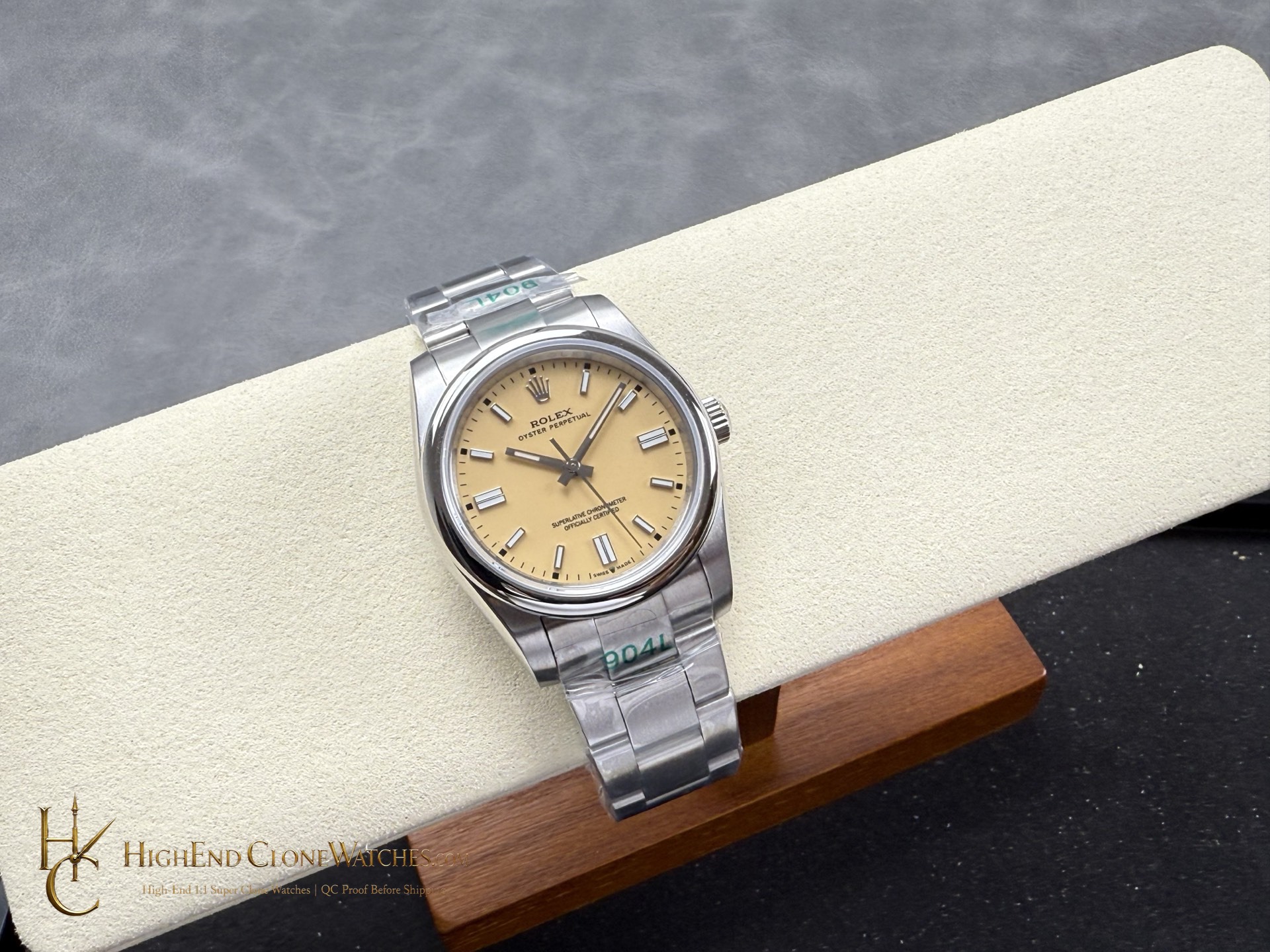 Rolex Oyster Perpetual M126000-0012 bezel detail super clone watch