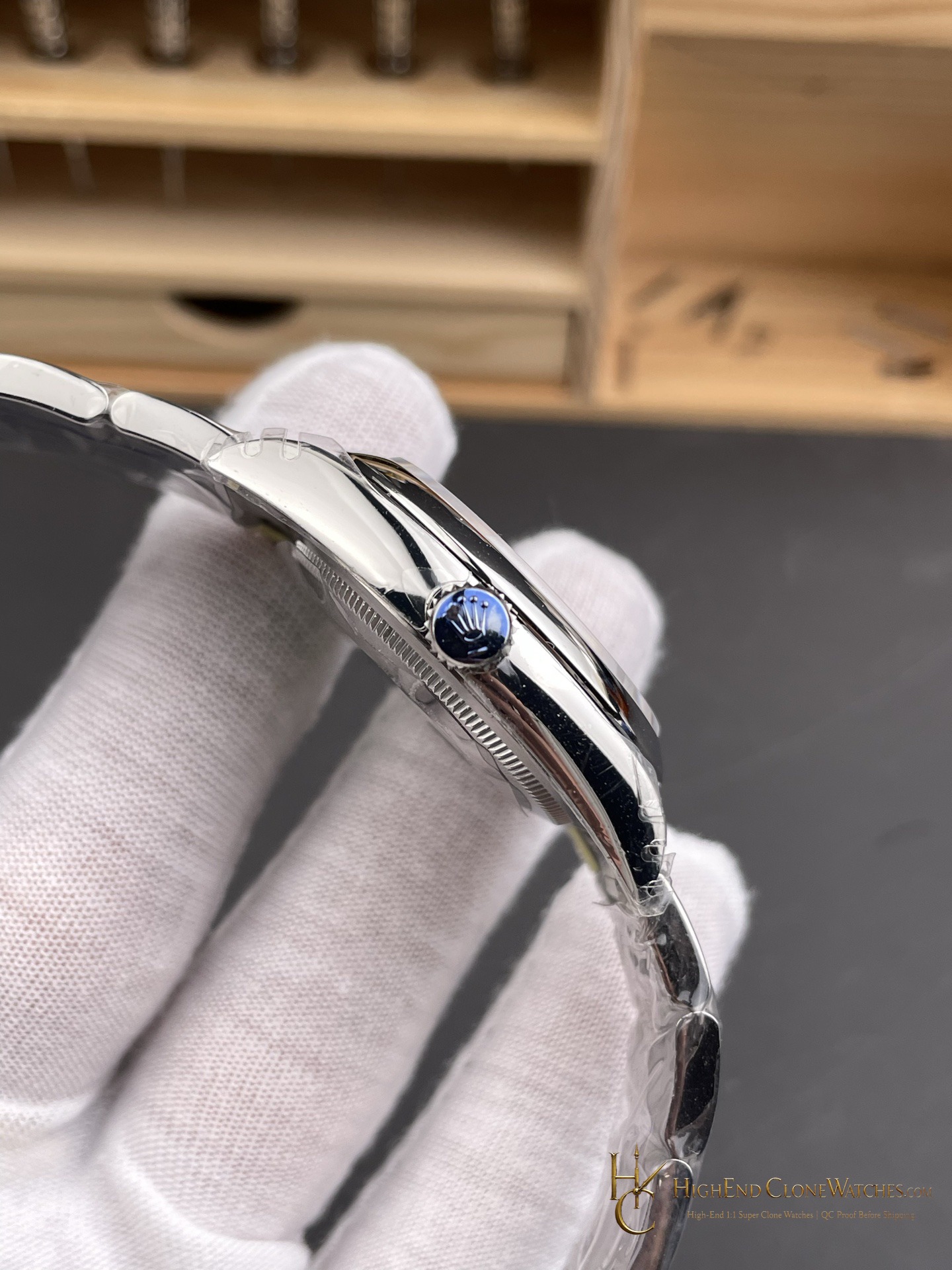 Rolex Oyster Perpetual 124300 bezel detail super clone watch