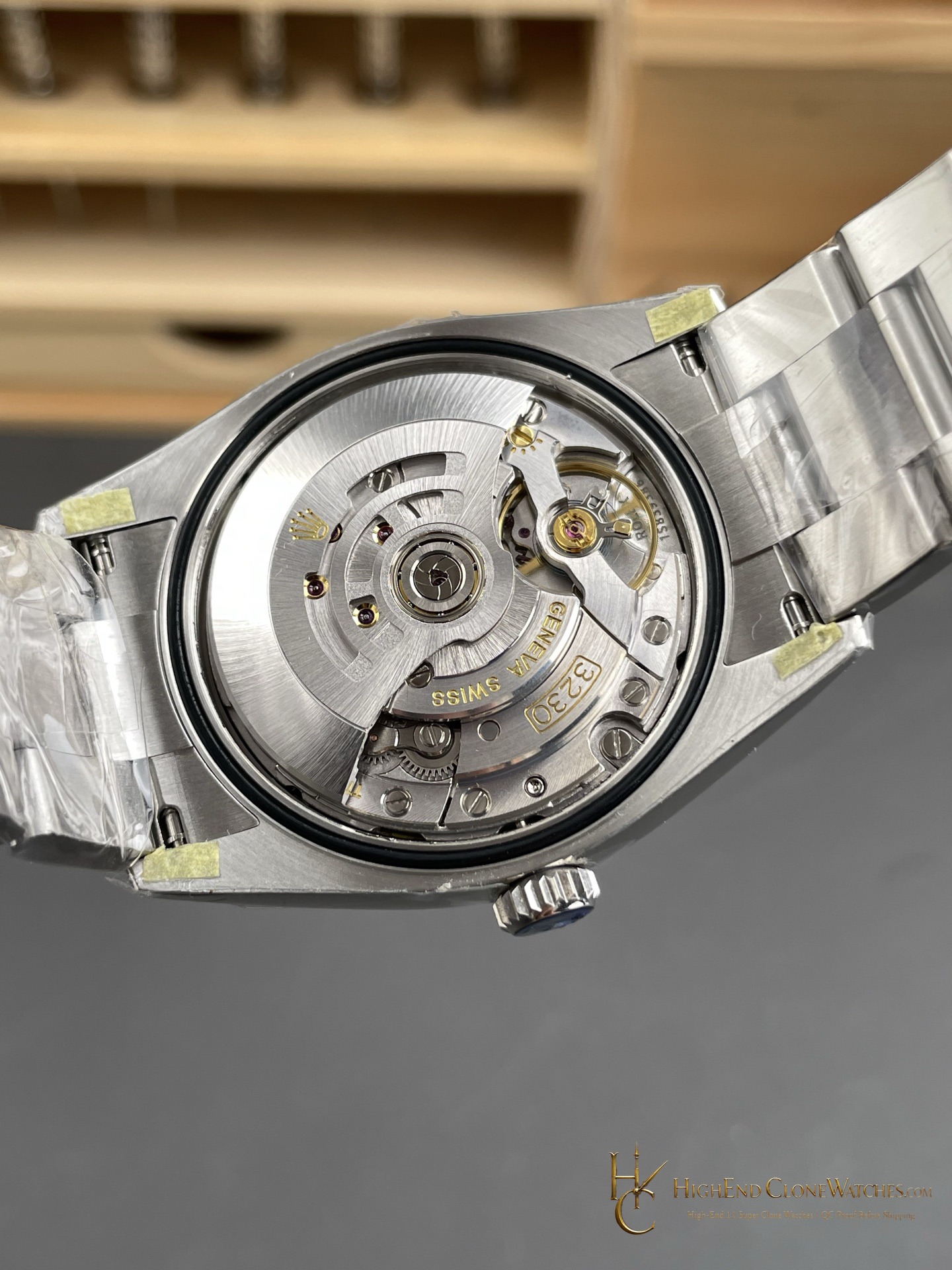 Rolex Oyster Perpetual 124300 side case profile super clone watch