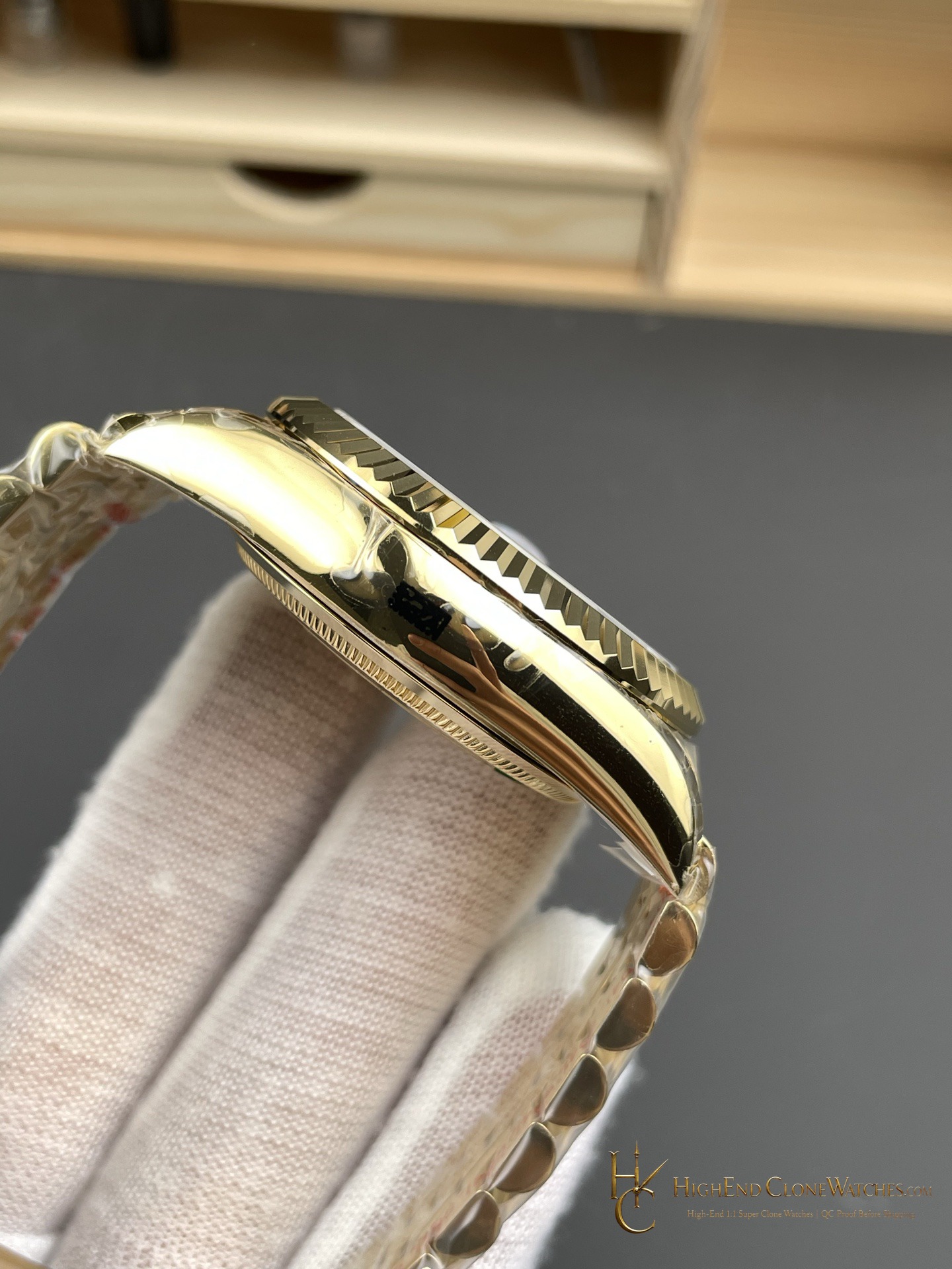 Rolex Sky-Dweller 336938-0008 bezel detail super clone watch