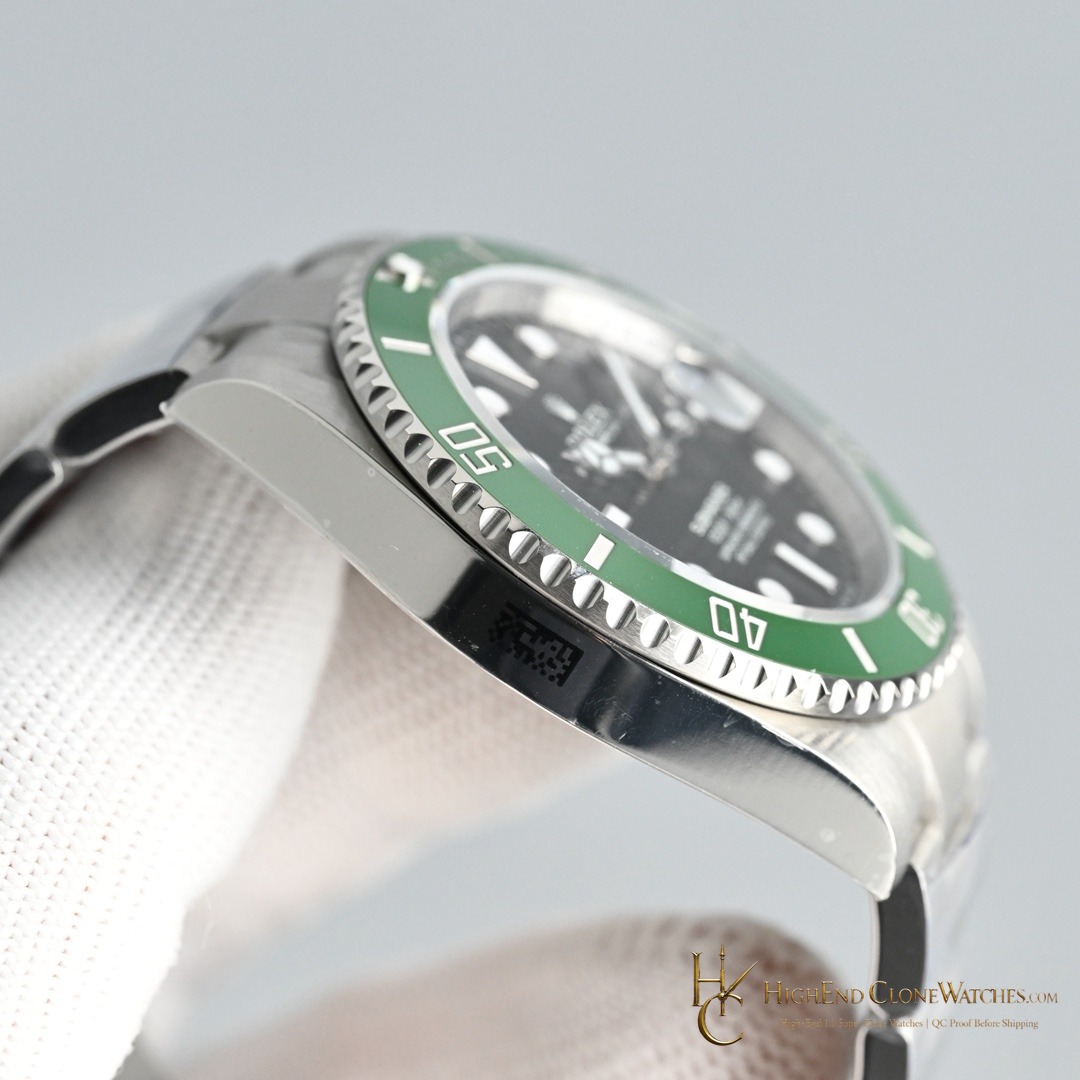 Rolex Submariner 126610LV crown and case detail super clone watch